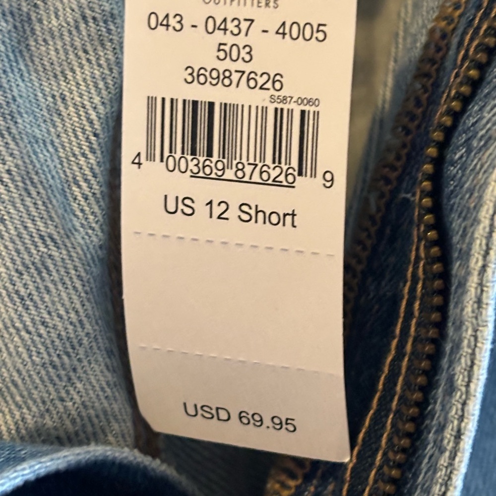 American Eagle Truly Two Toned Skater Jean Light Blue Distressed Sz 12 Short - Picture 4 of 14